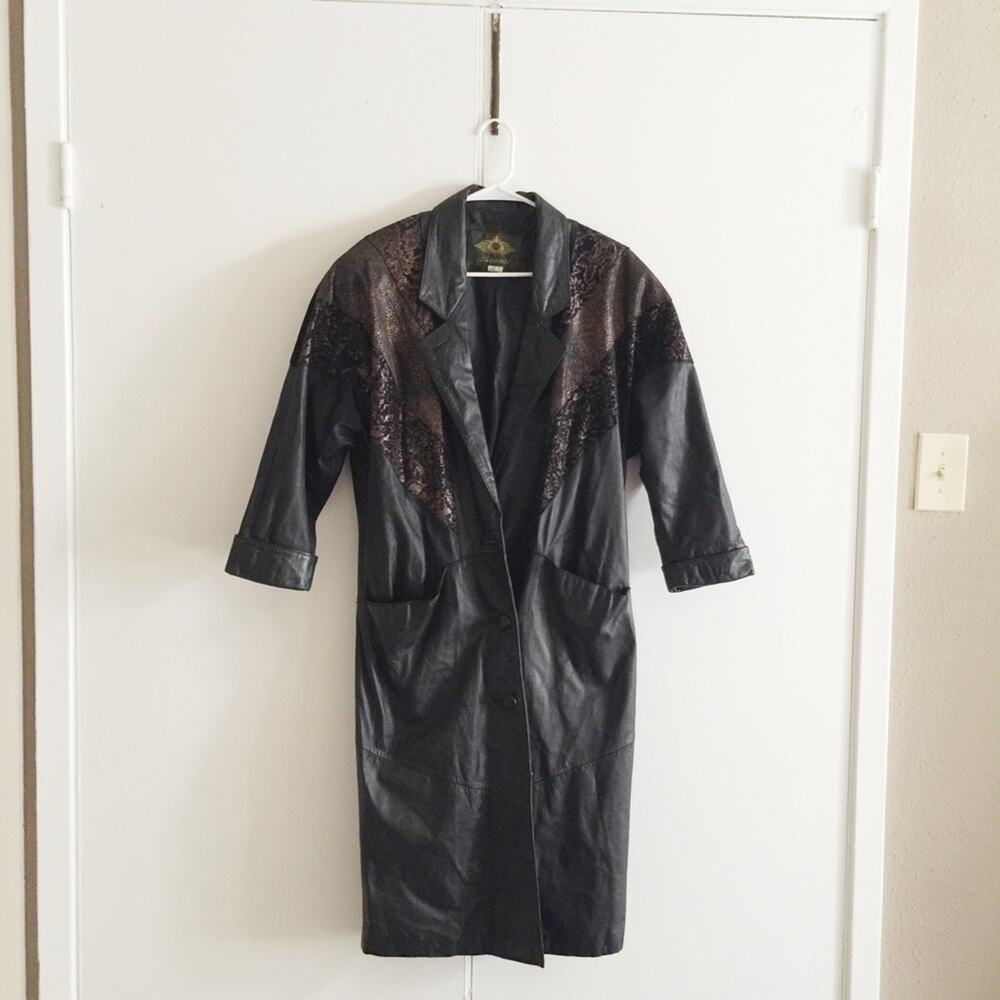 Avanti Genuine Leather Long Coat.--BA2